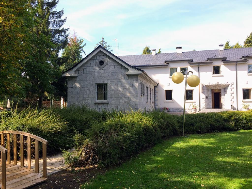 Real Hotel Guardo Exterior photo